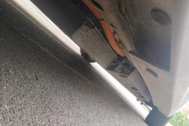 Used BAIC Beijing EU5 2018 R500 Smart Wind Edition Chassis Front Left