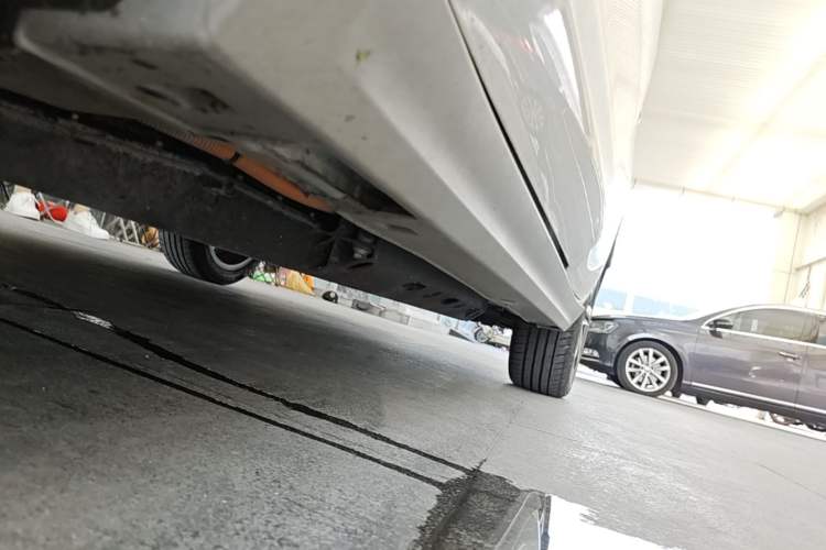 Used BAIC Beijing EU5 2018 R500 Smart Wind Edition Chassis Front Left
