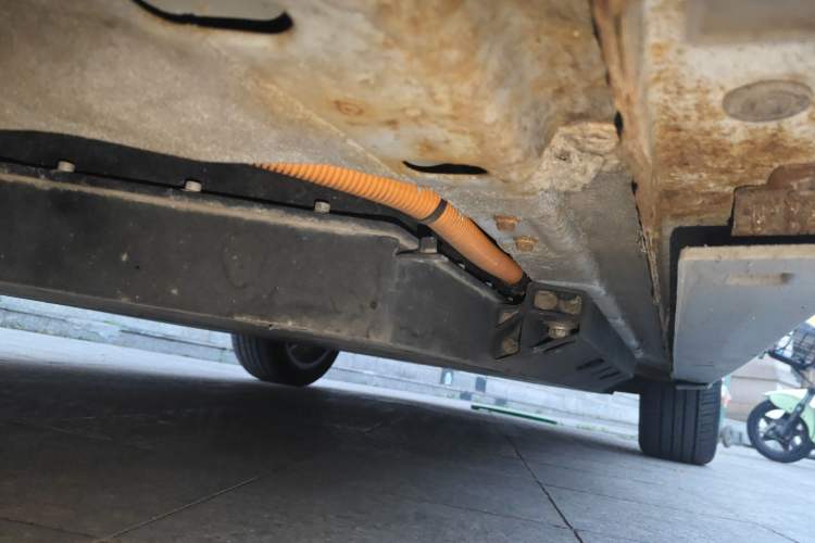 Used BAIC Beijing EU5 2018 R500 Smart Edition Chassis Front Left
