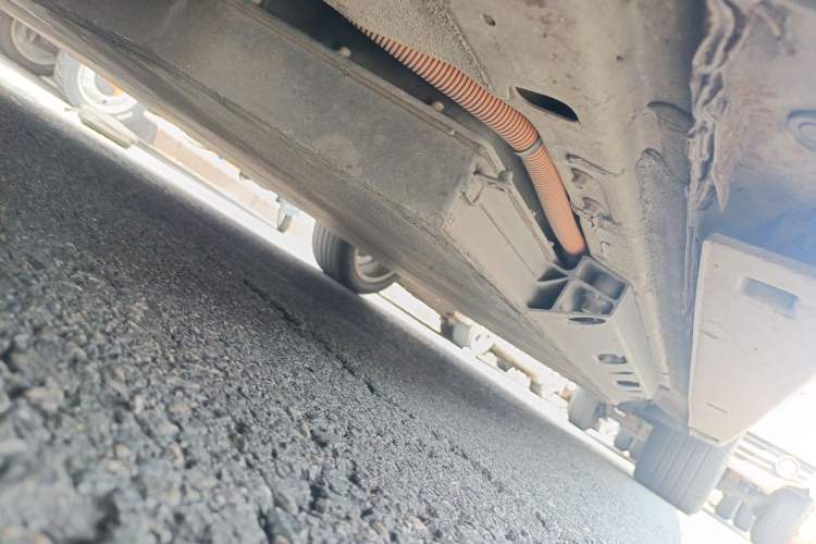 Used BAIC Beijing EU5 2018 R500 Smart Wind Edition Chassis Front Left