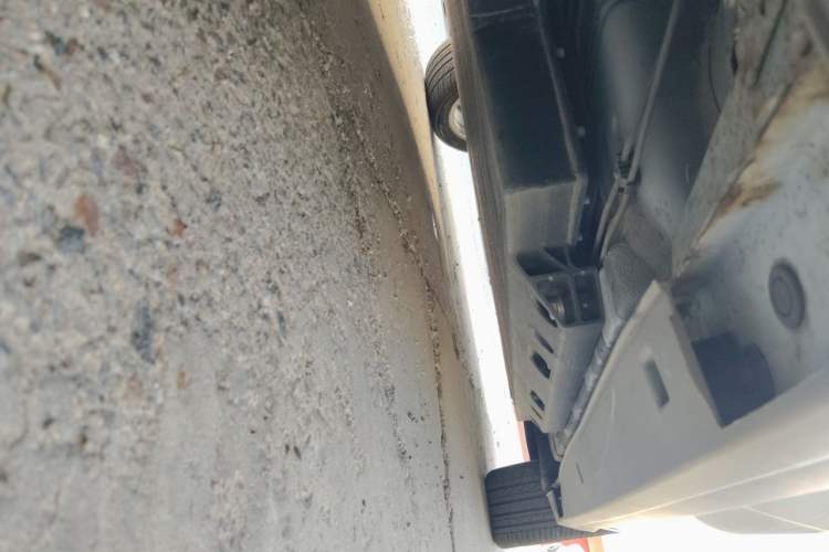 Used BAIC Beijing EU5 2018 R500 Smart Wind Edition Chassis Front Right