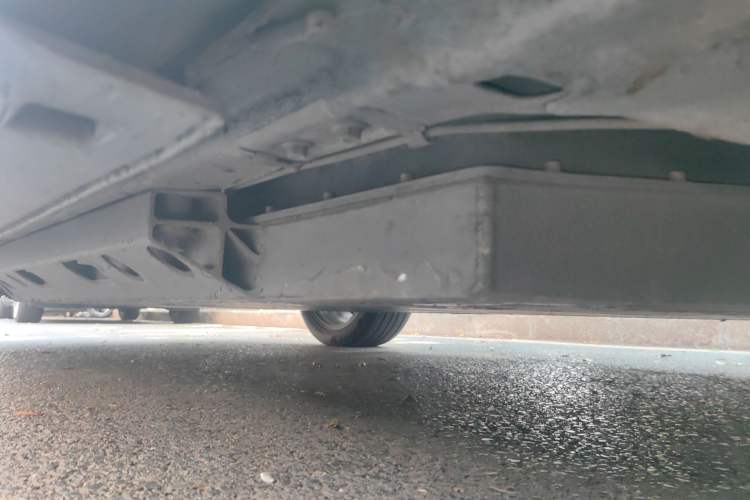 Used BAIC Beijing EU5 2018 R500 Smart Wind Edition Chassis Front Right