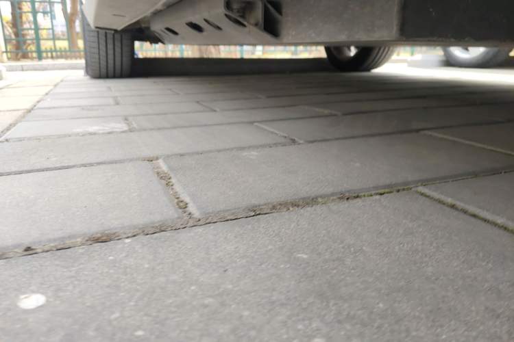 Used BAIC Beijing EU5 2018 R500 Smart Wind Edition Chassis Front Right