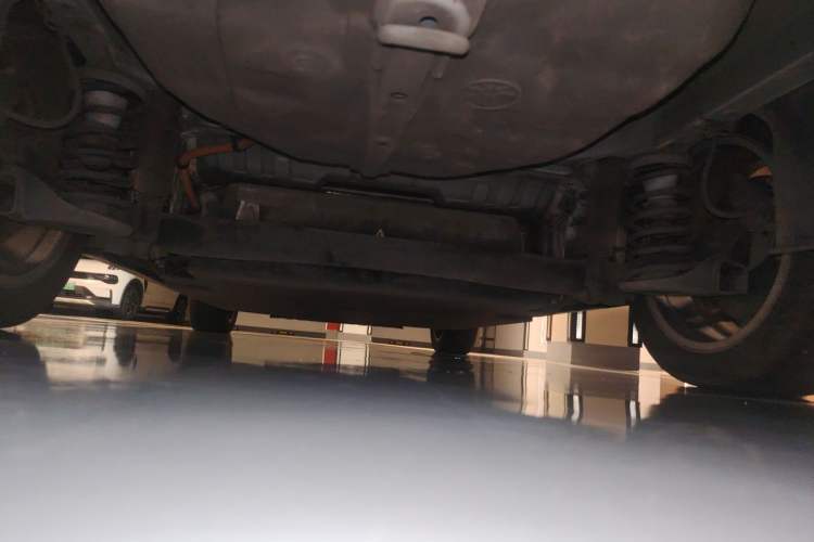 Used BAIC Beijing EU5 2018 R500 Smart Edition Chassis Rear