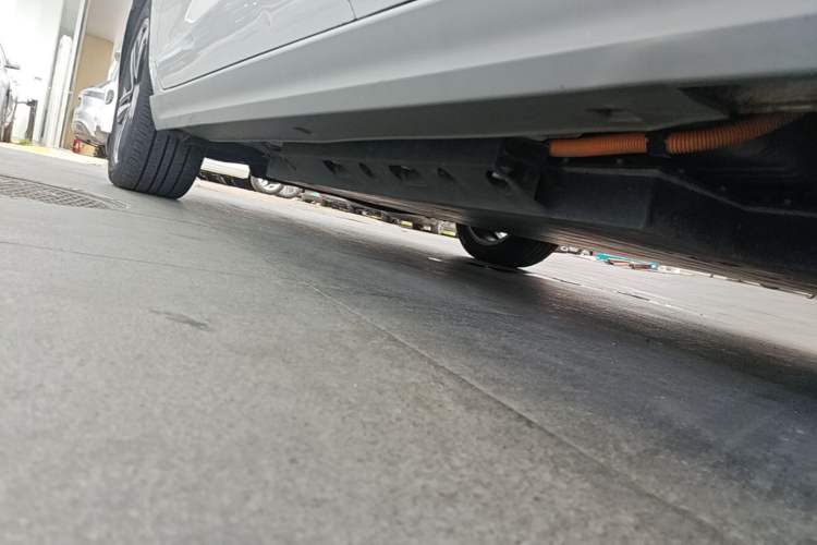 Used BAIC Beijing EU5 2018 R500 Smart Wind Edition Chassis Rear Left