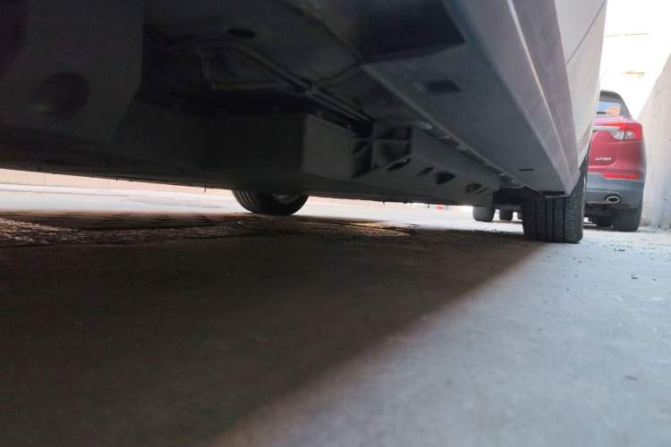 Used BAIC Beijing EU5 2018 R550 Smart Trend Edition Chassis Rear Right
