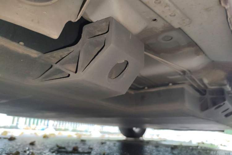 Used BAIC Beijing EU5 2018 R500 Smart Edition Chassis Rear Right