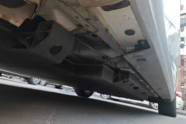 Used BAIC Beijing EU5 2018 R500 Smart Wind Edition Chassis Rear Right