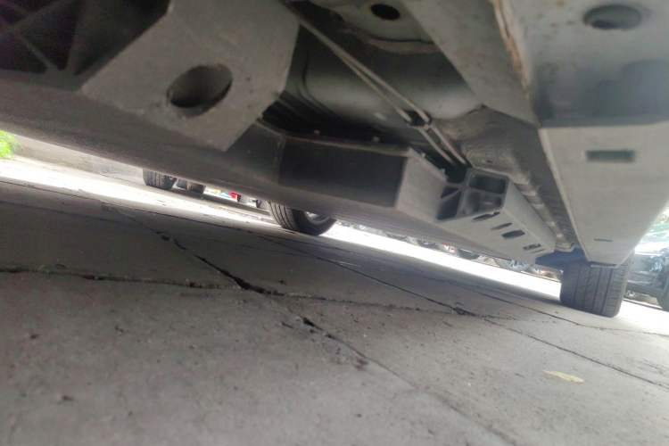 Used BAIC Beijing EU5 2018 R500 Smart Wind Edition Chassis Rear Right