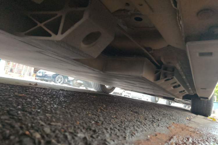 Used BAIC Beijing EU5 2018 R500 Smart Wind Edition Chassis Rear Right