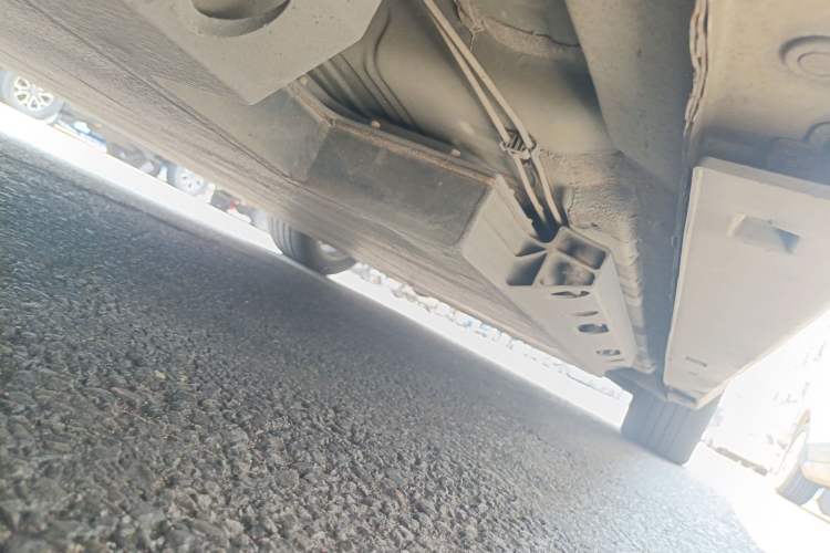 Used BAIC Beijing EU5 2018 R500 Smart Wind Edition Chassis Rear Right