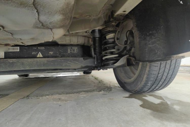 Used BAIC Beijing EU5 2018 R500 Smart Wind Edition Chassis Rear Right