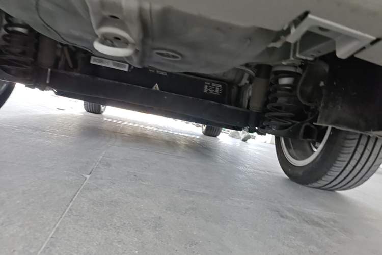 Used BAIC Beijing EU5 2018 R500 Smart Wind Edition Chassis Rear