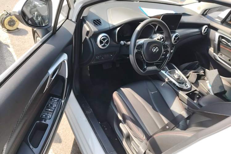 Used BAIC Beijing EU5 2018 R500 Smart Wind Edition Driver Seat