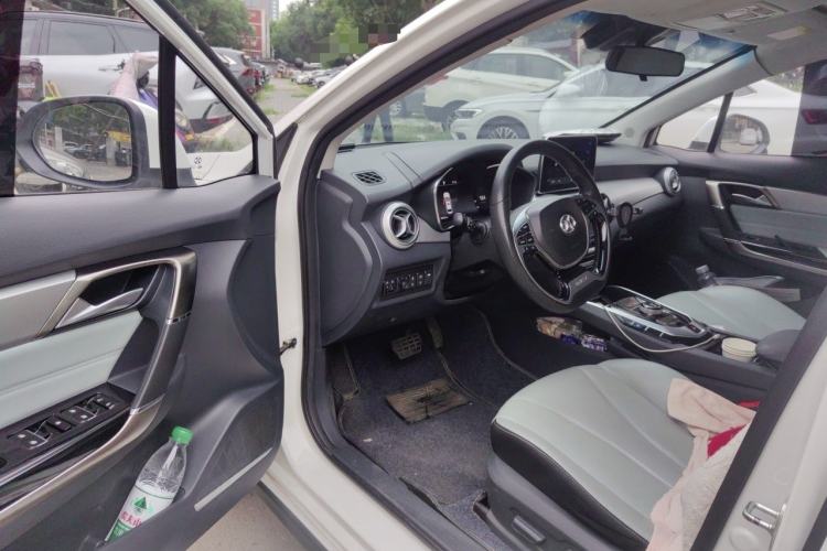 Used BAIC Beijing EU5 2018 R550 Smart Trend Edition Driver Seat