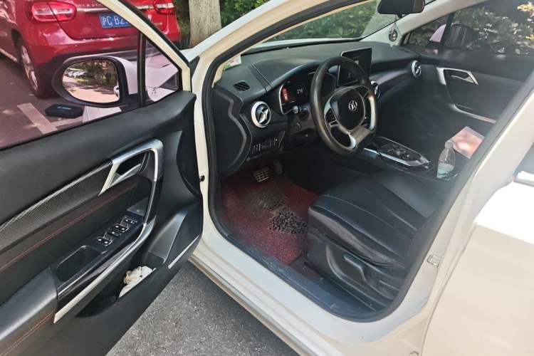 Used BAIC Beijing EU5 2018 R500 Smart Wind Edition Driver Seat