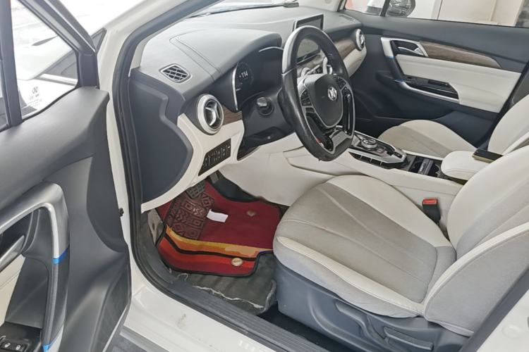 Used BAIC Beijing EU5 2018 R500 Smart Wind Edition Driver Seat