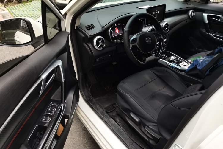 Used BAIC Beijing EU5 2018 R500 Smart Wind Edition Driver Seat