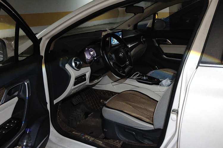Used BAIC Beijing EU5 2018 R500 Smart Wind Edition Driver Seat