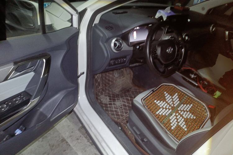 Used BAIC Beijing EU5 2018 R550 Smart Trend Edition Driver Seat