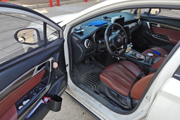 Used BAIC Beijing EU5 2018 R500 Smart Wind Edition Driver Seat