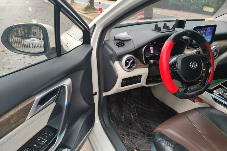 Used BAIC Beijing EU5 2018 R500 Smart Edition Driver Seat