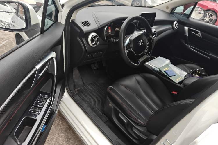 Used BAIC Beijing EU5 2018 R500 Smart Wind Edition Driver Seat