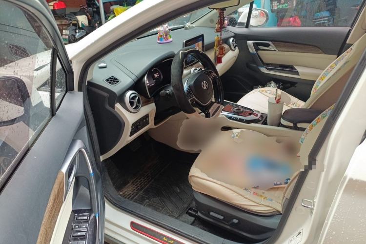 Used BAIC Beijing EU5 2018 R500 Smart Edition Driver Seat