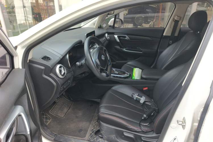 Used BAIC Beijing EU5 2018 R500 Smart Wind Edition Driver Seat