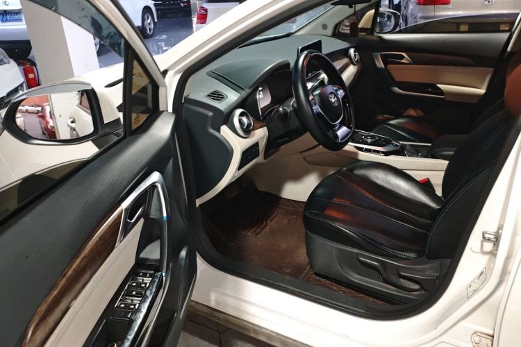 Used BAIC Beijing EU5 2018 R500 Smart Wind Edition Driver Seat