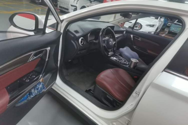 Used BAIC Beijing EU5 2018 R500 Smart Wind Edition Driver Seat