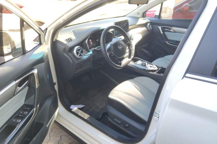 Used BAIC Beijing EU5 2018 R550 Smart Trend Edition Driver Seat