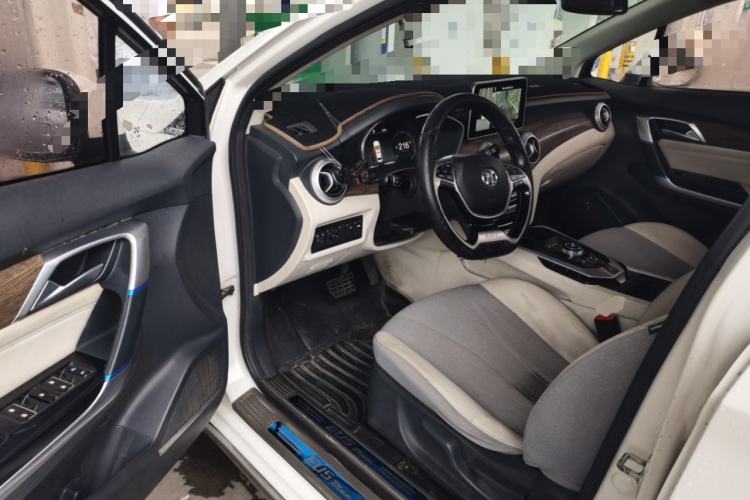Used BAIC Beijing EU5 2018 R500 Smart Wind Edition Driver Seat