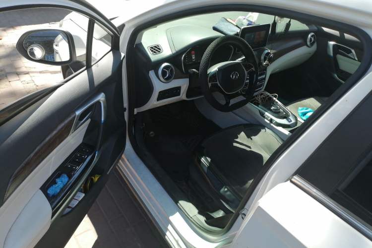 Used BAIC Beijing EU5 2018 R500 Smart Edition Driver Seat