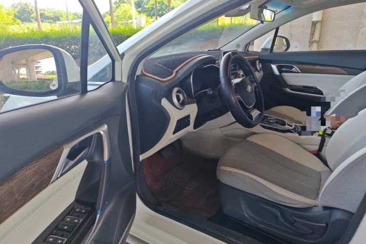 Used BAIC Beijing EU5 2018 R500 Smart Wind Edition Driver Seat