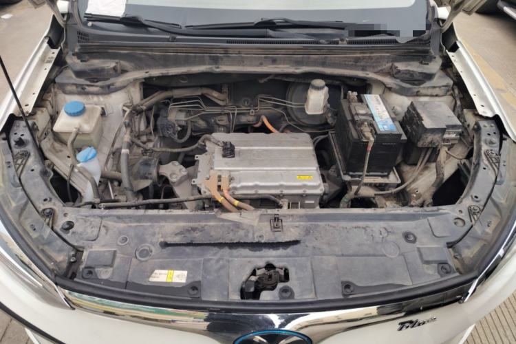 Used BAIC Beijing EU5 2018 R500 Smart Wind Edition Engine Bay