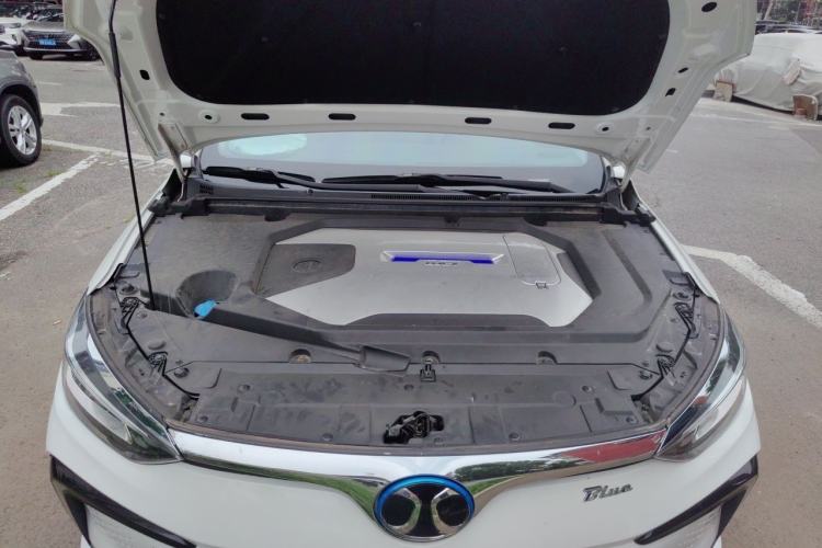 Used BAIC Beijing EU5 2018 R550 Smart Trend Edition Engine Bay