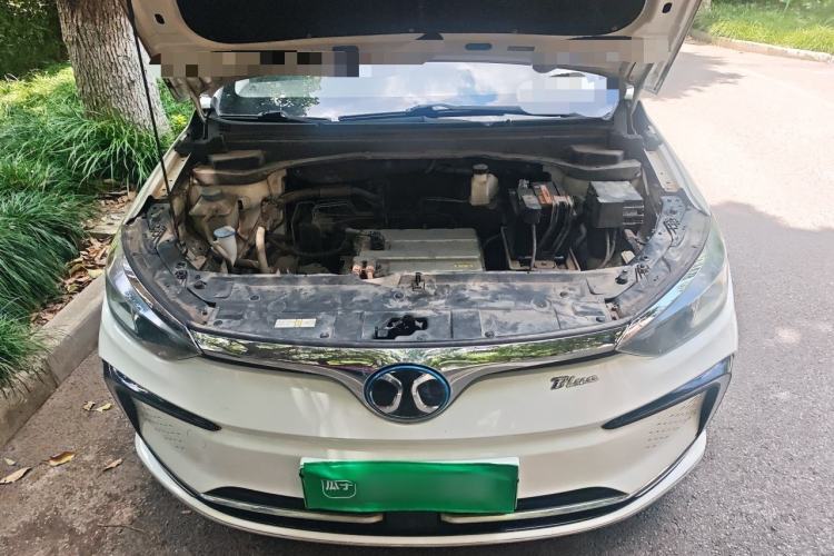 Used BAIC Beijing EU5 2018 R500 Smart Wind Edition Engine Bay