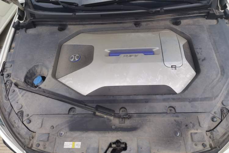 Used BAIC Beijing EU5 2018 R500 Smart Wind Edition Engine Bay