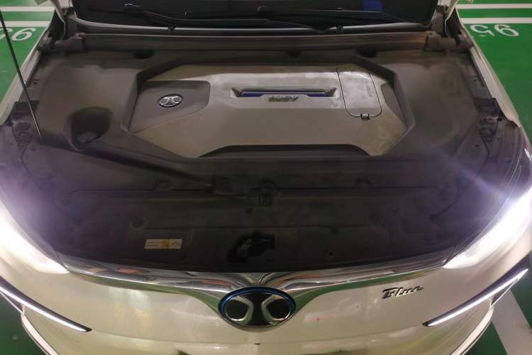 Used BAIC Beijing EU5 2018 R500 Smart Wind Edition Engine Bay