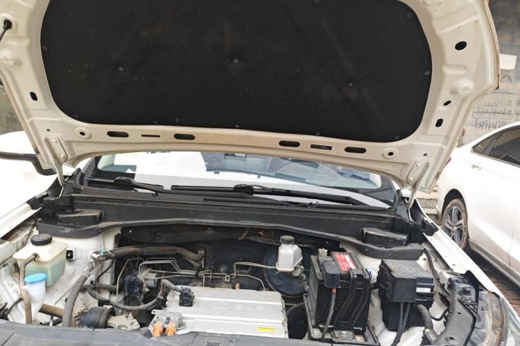 Used BAIC Beijing EU5 2018 R500 Smart Wind Edition Engine Bay