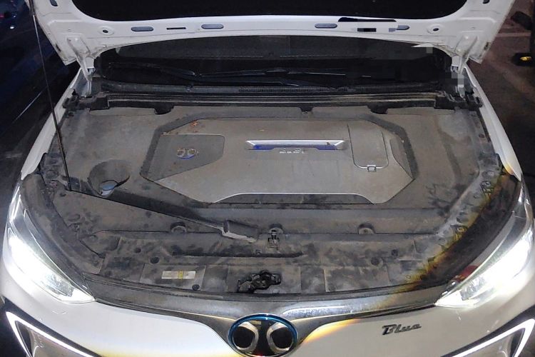 Used BAIC Beijing EU5 2018 R500 Smart Wind Edition Engine Bay