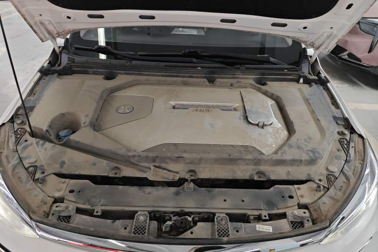 Used BAIC Beijing EU5 2018 R500 Smart Wind Edition Engine Bay