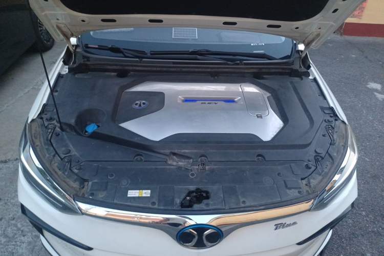 Used BAIC Beijing EU5 2018 R500 Smart Wind Edition Engine Bay