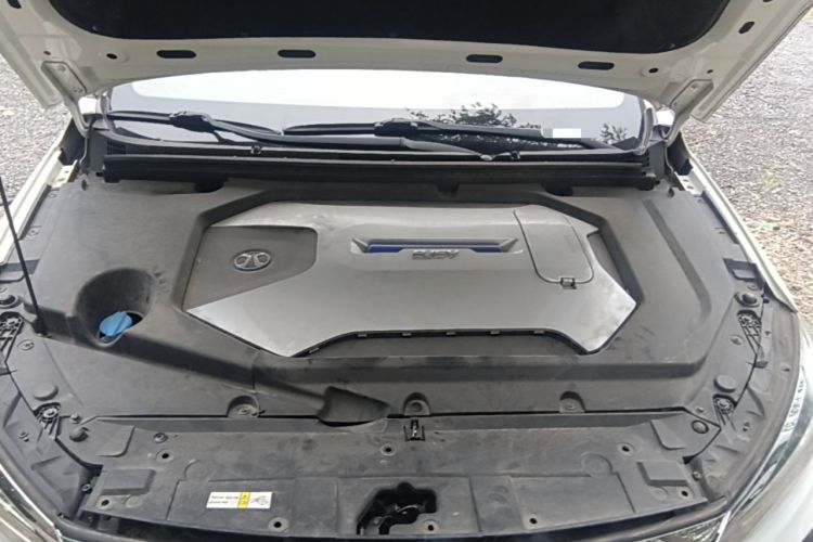 Used BAIC Beijing EU5 2018 R500 Smart Wind Edition Engine Bay