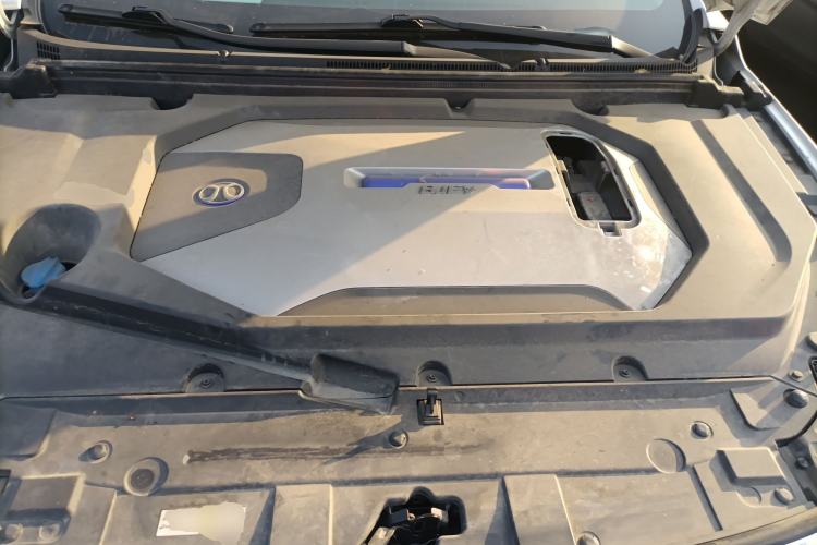Used BAIC Beijing EU5 2018 R500 Smart Edition Engine Bay