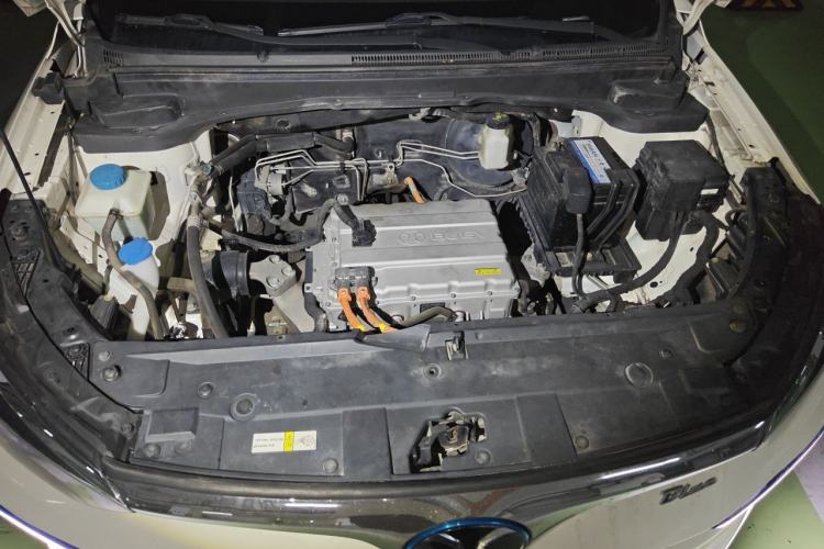 Used BAIC Beijing EU5 2018 R500 Smart Wind Edition Engine Bay