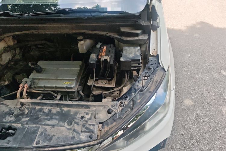 Used BAIC Beijing EU5 2018 R500 Smart Wind Edition Engine Bay Left