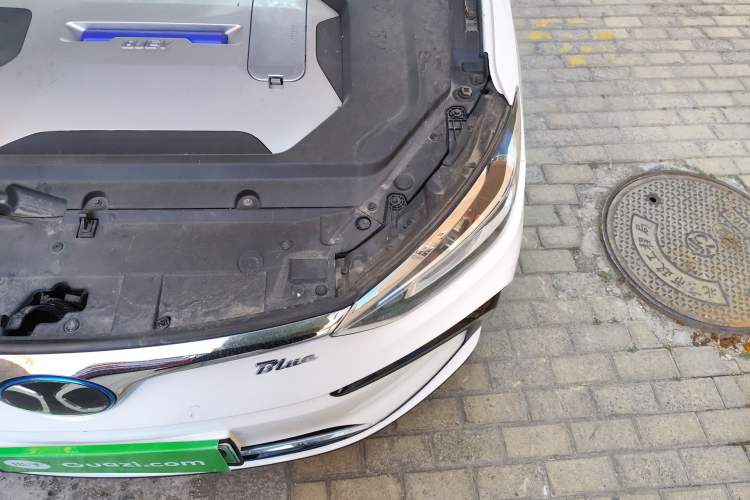 Used BAIC Beijing EU5 2018 R550 Smart Trend Edition Engine Bay Left