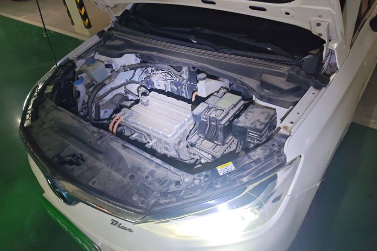 Used BAIC Beijing EU5 2018 R500 Smart Wind Edition Engine Bay Left
